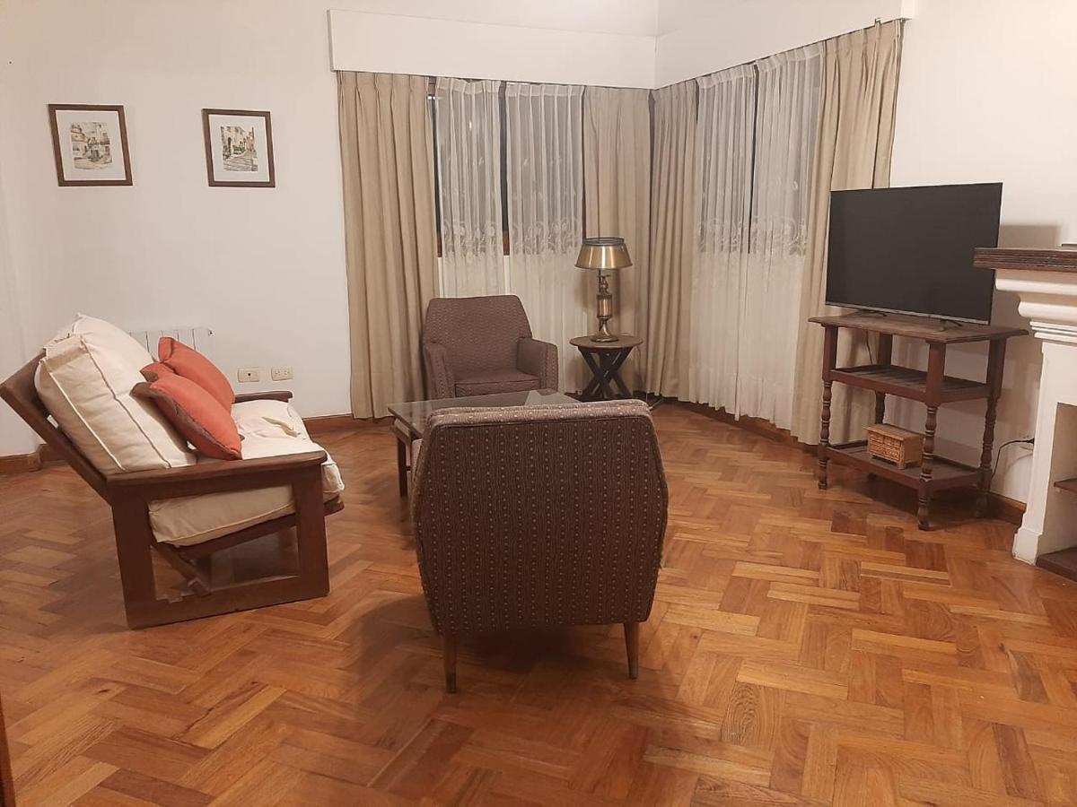 Casa Frente Al Parque San Martin Zona Residencial Villa Mendoza Eksteriør billede
